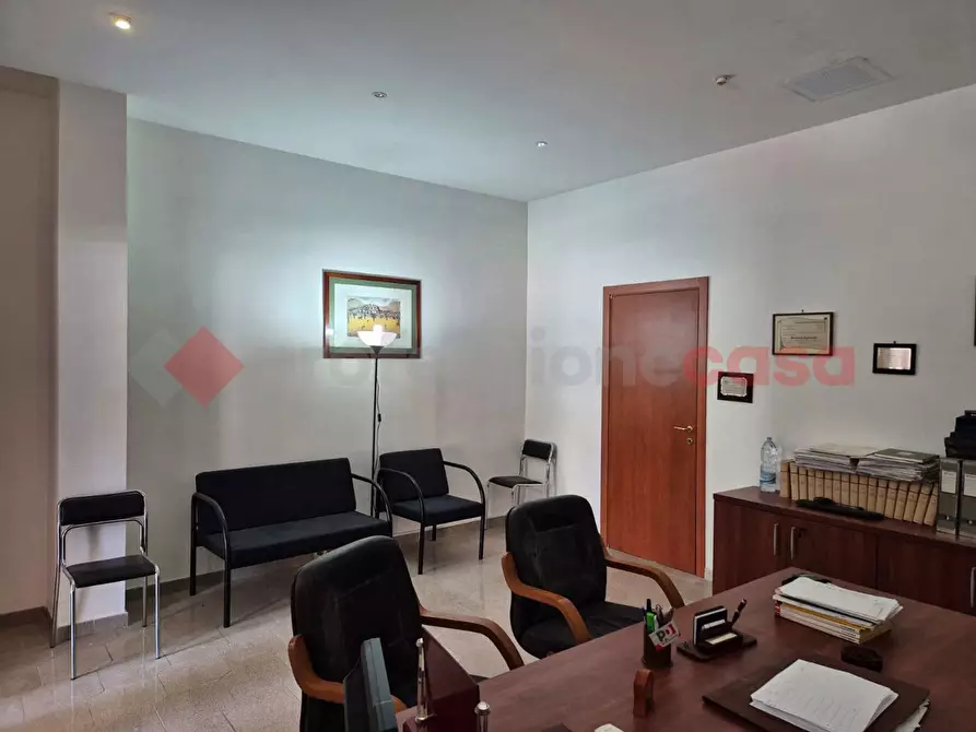 Immagine 5 di Negozio in vendita  in Via DON LUIGI MONZA, 18 a Brindisi