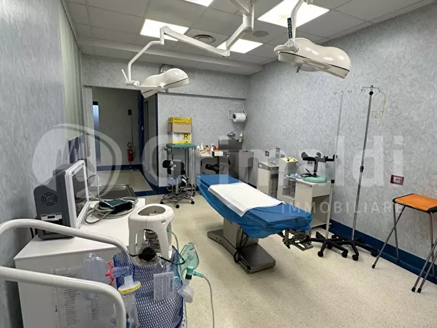 Immagine 26 di Attività commerciale in vendita  in Via Giovanni Pezzotti, 10 a Milano