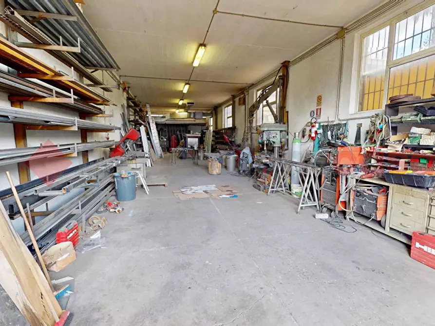 Immagine 2 di Laboratorio in affitto  in Via Roccalbegna, 13 a Roma