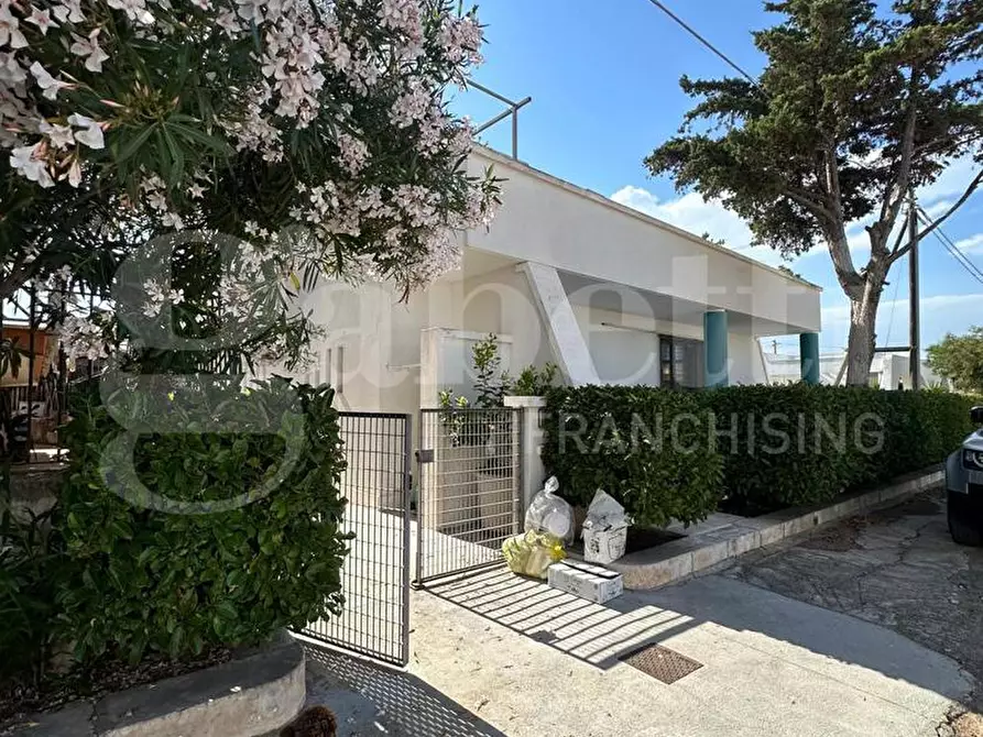 Immagine 10 di Appartamento in vendita  in Contrada Diana Marina, sn a Ostuni