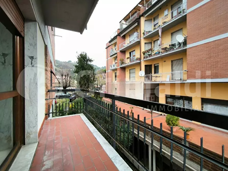 Immagine 6 di Appartamento in vendita  in Viale XX SETTEMBRE, 74 a Carrara