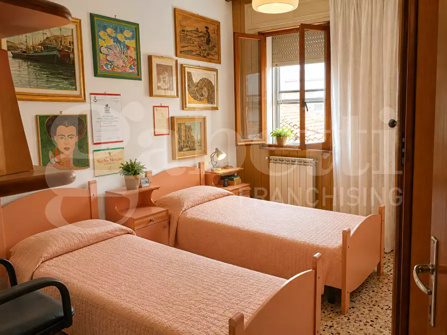 Immagine 8 di Appartamento in vendita  in Via SOTTOMARINA- VIALE TIRRENO, 00 a Chioggia