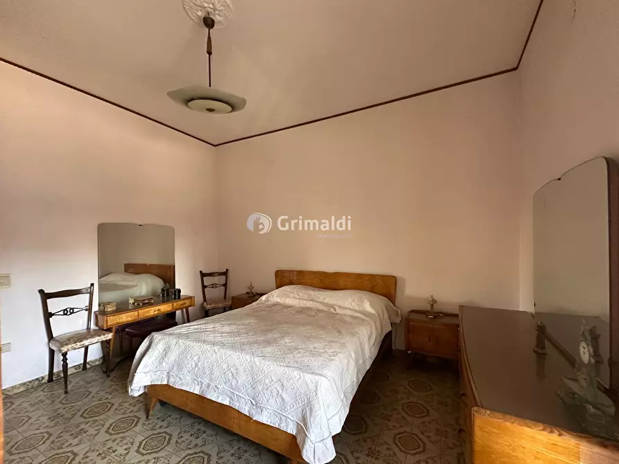 Immagine 12 di Palazzo in vendita  in Via Piemonte, 11 a Acerra