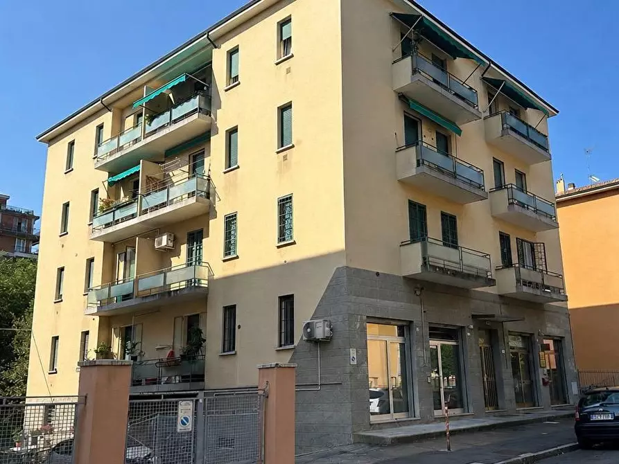 Immagine 3 di Appartamento in vendita  in Via Lazio, 5 a Bologna