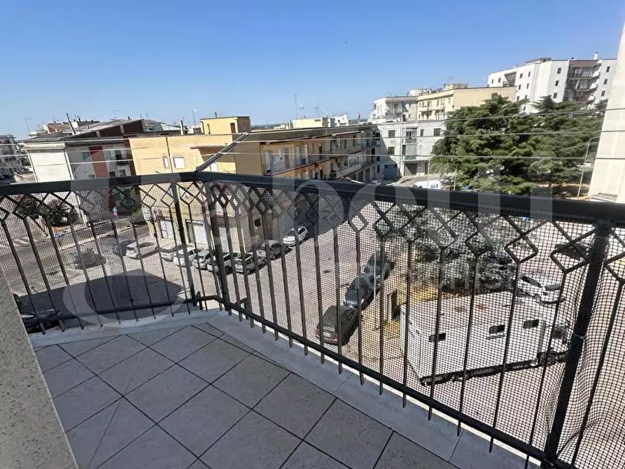Immagine 21 di Appartamento in vendita  in Via Raffaele Braico a Ostuni