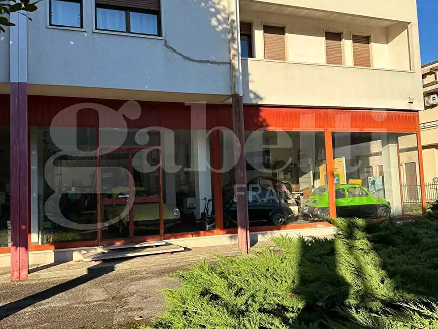 Immagine 3 di Capannone industriale in vendita  in Via Gasdotto, 24-26 a Valdagno