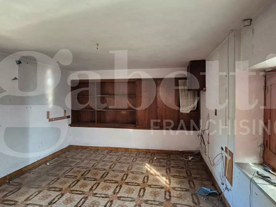 Immagine 20 di Palazzo in vendita  in Via L. Giordano, 38 a Boscotrecase