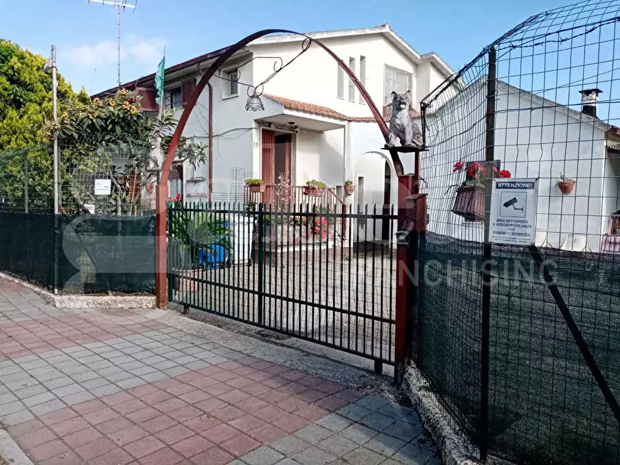 Immagine 1 di Terreno residenziale in vendita  in Via Mantova, snc a Giulianova