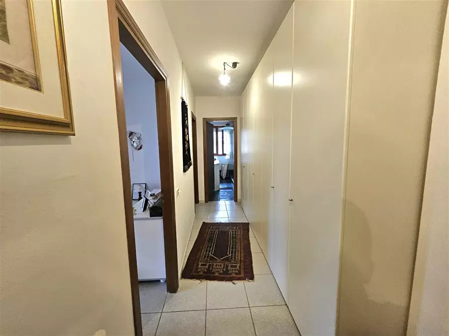 Immagine 10 di Appartamento in vendita  in Via FANTONI, 1 a Massa