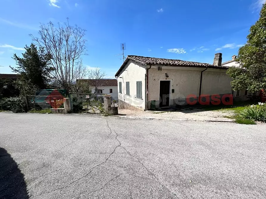 Immagine 2 di Terratetto in vendita  in Via Campelo sul clitunno, via santa rita a Campello Sul Clitunno