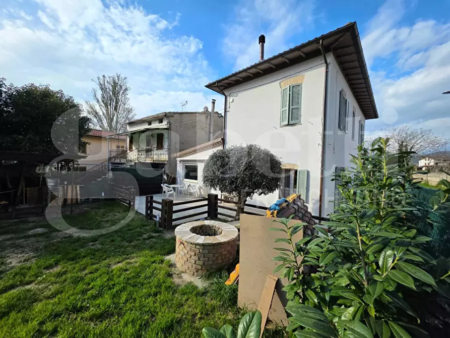 Immagine 2 di Casa indipendente in vendita  in Via BOSCHETTI, 11 a Bastia Umbra