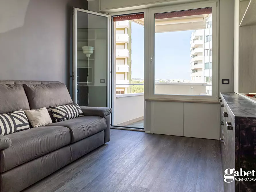 Immagine 6 di Appartamento in vendita  in Via delle rose a Misano Adriatico