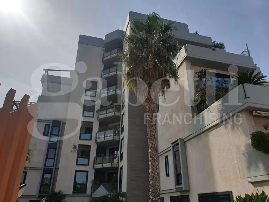 Immagine 35 di Appartamento in vendita  in Via N. Colajanni, 3/A a Bari