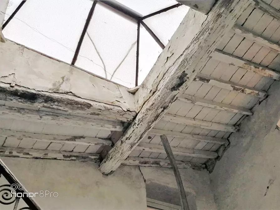 Immagine 10 di Appartamento in vendita  in Via Bassa Tambura a Massa