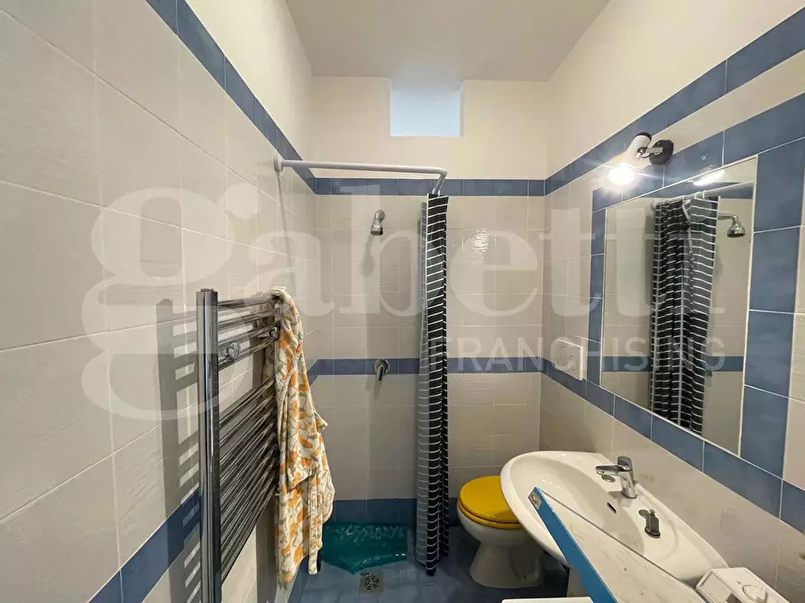 Immagine 13 di Appartamento in vendita  in Via Angioina, 25 a Gaeta