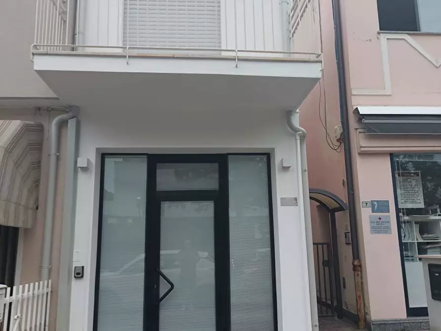 Immagine 8 di Appartamento in vendita  in Via Lazio, 5 a Riccione