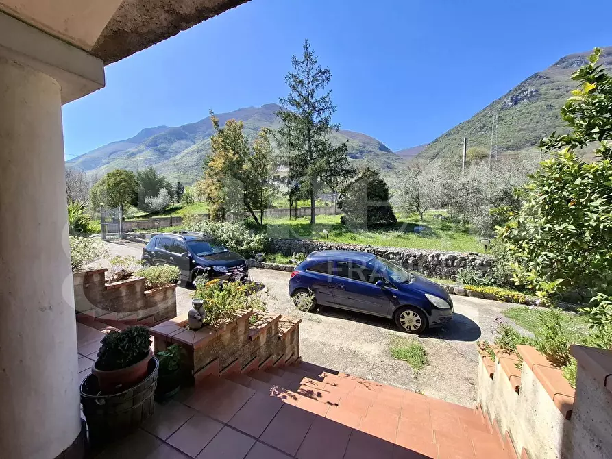 Immagine 9 di Casa indipendente in vendita  in LocalitÃ  Collepiano, 52 a Balsorano