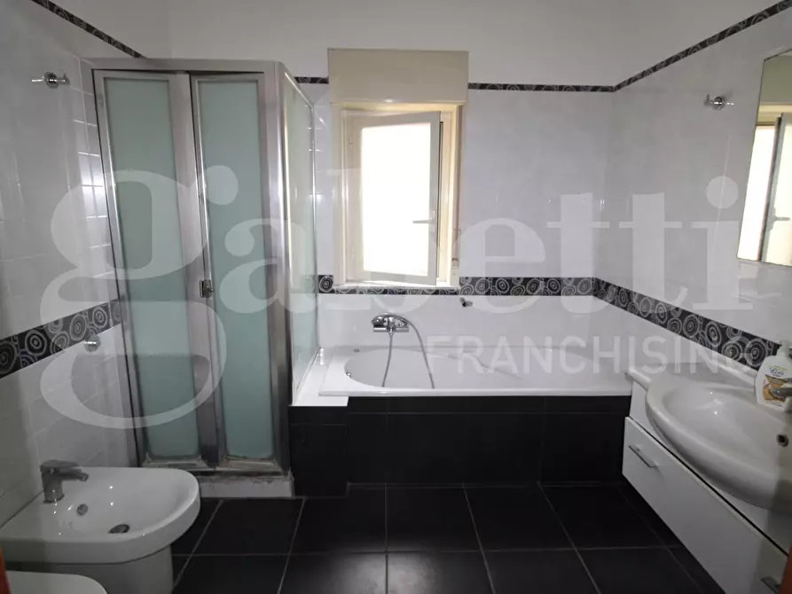 Immagine 9 di Appartamento in vendita  in Strada Comunale S.Michele - Portella, 67 a Messina