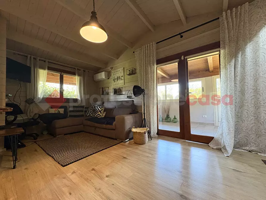 Immagine 19 di Villa in vendita  in Via PONTINA, 82 a Terracina