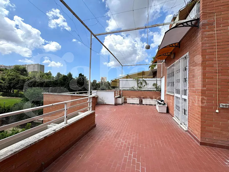 Immagine 13 di Appartamento in vendita  in Via Carlo Emilio Gadda, 151 a Roma