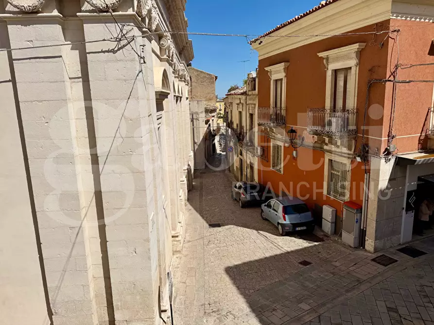 Immagine 16 di Terratetto in vendita  in Via PRINCIPE DI CARIGNANO, 90 a Comiso