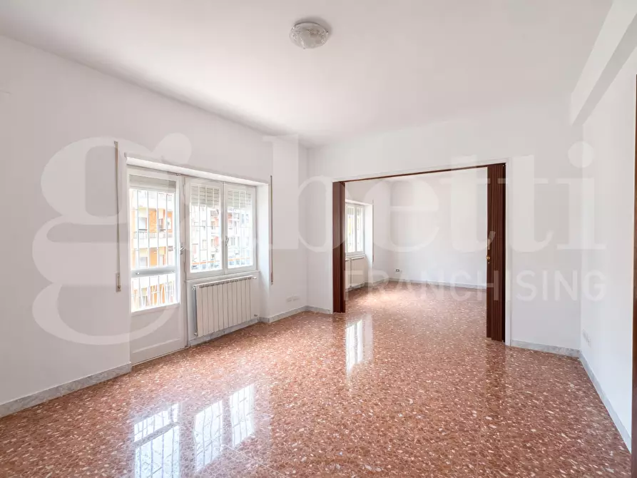 Immagine 4 di Appartamento in vendita  in Via giovanni farina, 5 a Pomezia