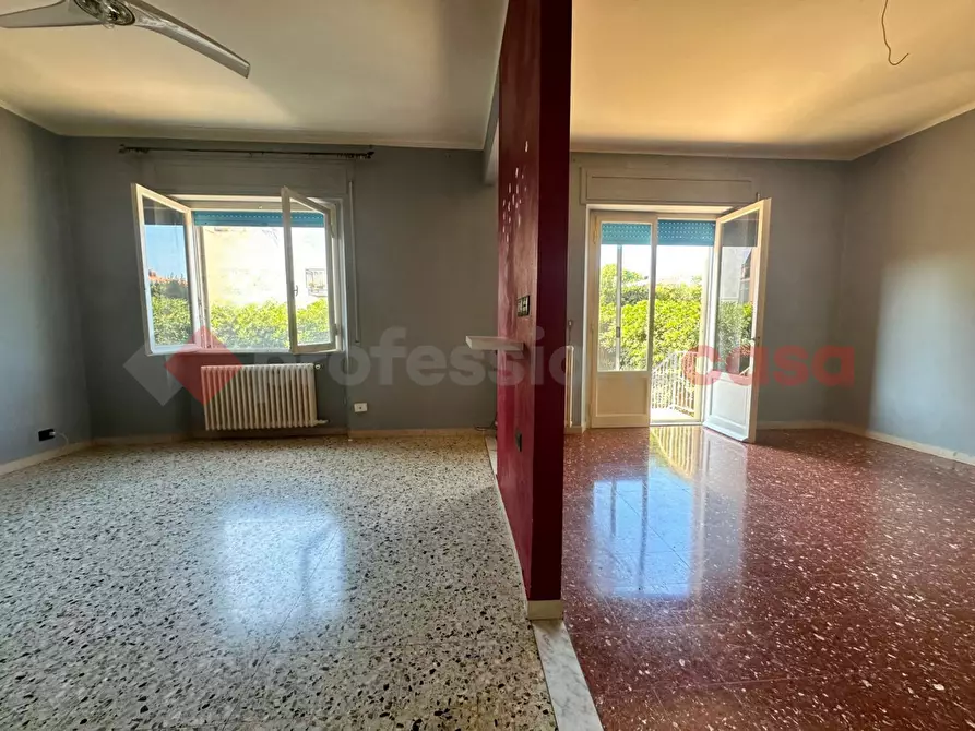 Immagine 5 di Appartamento in vendita  in Via SALVESTRI a Livorno