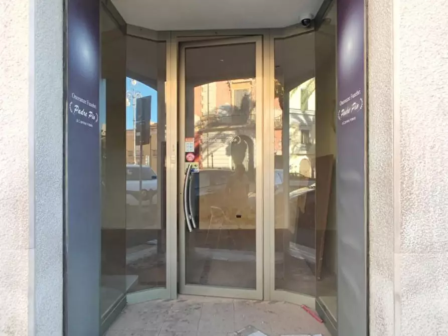 Immagine 2 di Negozio in vendita  in Piazza NICOLA TONDI a San Severo