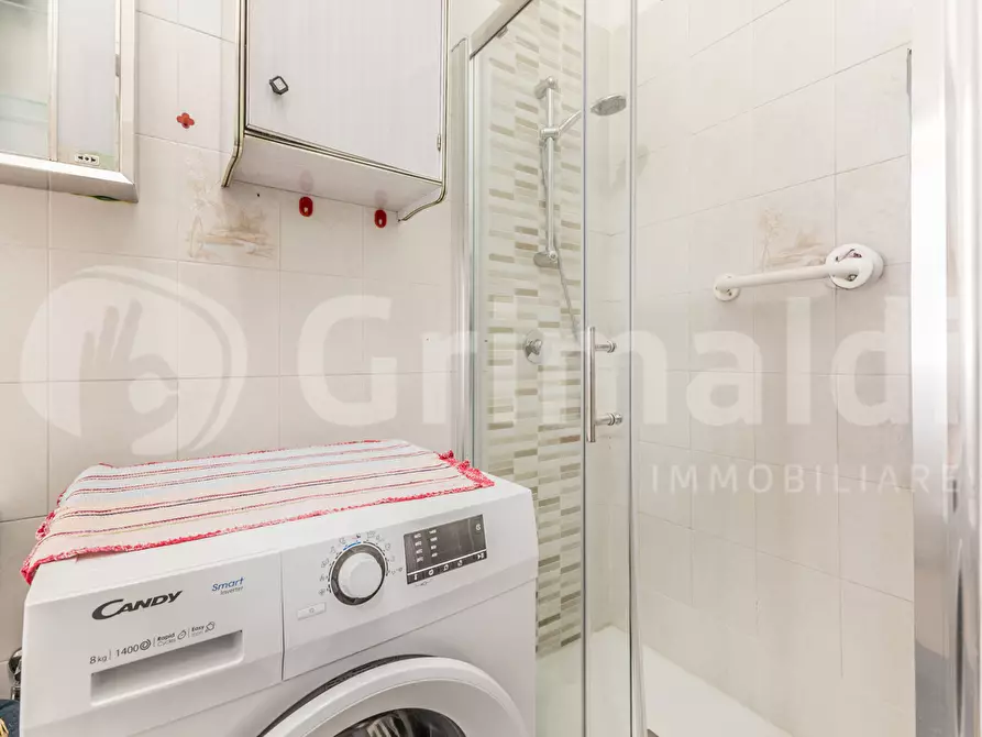 Immagine 25 di Appartamento in vendita  in Via Verolengo, 1 a Roma