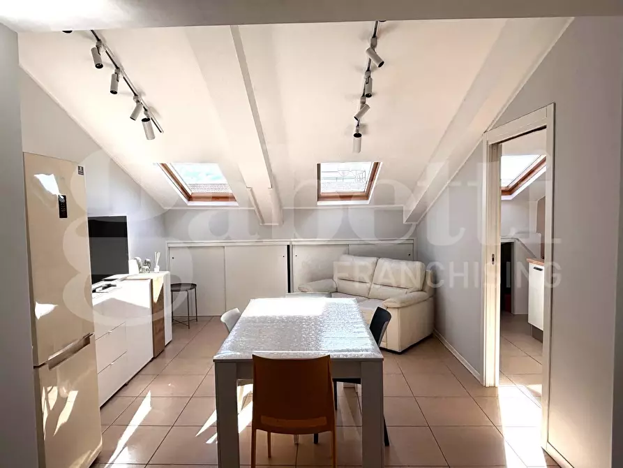 Immagine 5 di Appartamento in vendita  in Corso Giuseppe Garibaldi a Napoli