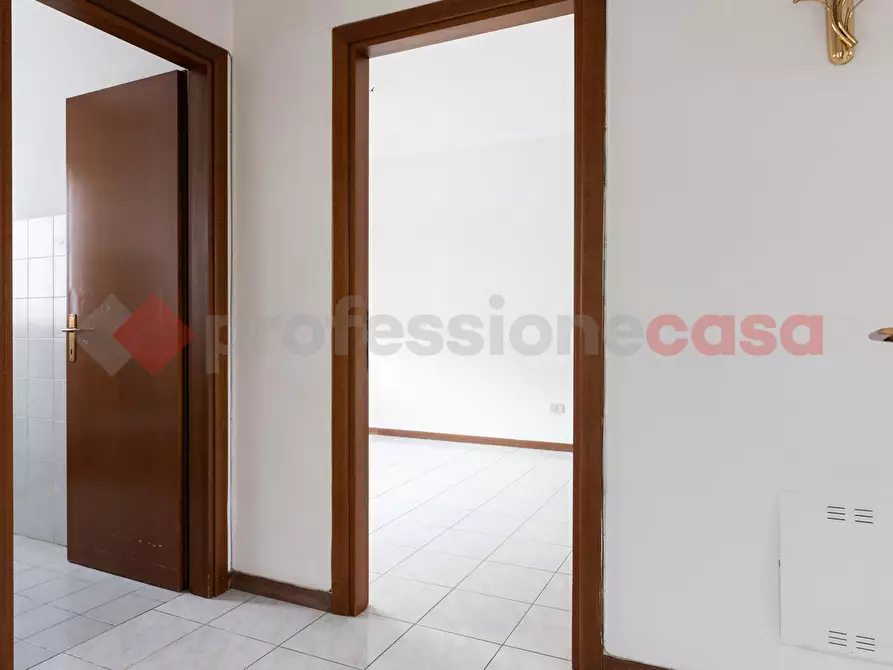 Immagine 21 di Appartamento in vendita  in Via Padre Elia Carosi a Roma
