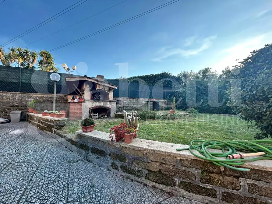 Immagine 9 di Villa in vendita  in Via moschiano, 144 a Roma