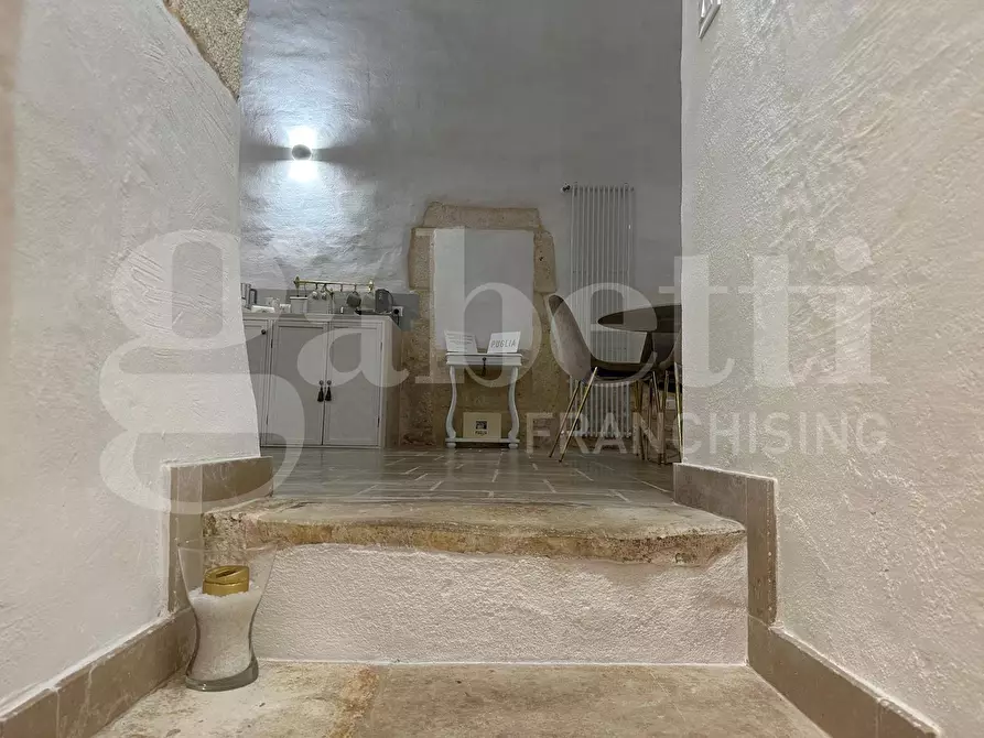 Immagine 13 di Casa indipendente in vendita  in Via Giuditta Tavani Arquati, 10 a Ostuni