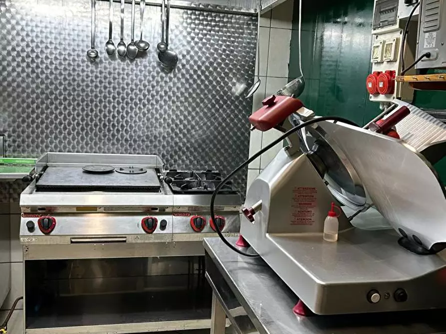 Immagine 33 di Attività commerciale in vendita  in Piazza napoli  milano marittima, 13 a Cervia