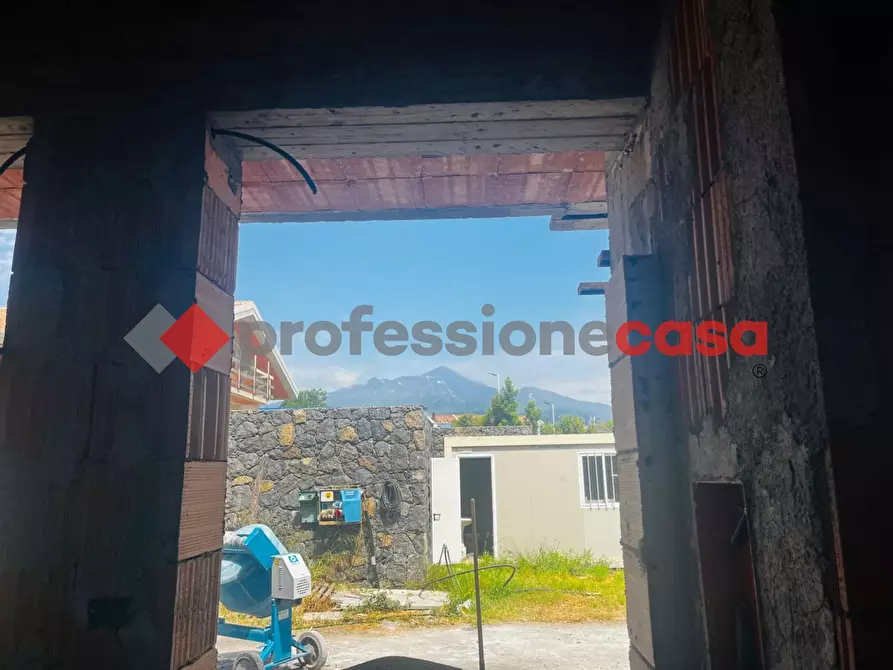 Immagine 15 di Villetta a schiera in vendita  in Via Spirito Santo a Aci Sant'antonio