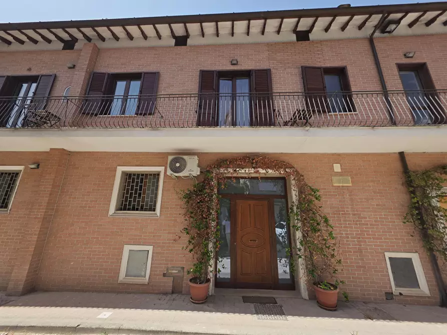 Immagine 2 di Appartamento in vendita  in Via PATRONO D'ITALIA, 15 a Assisi