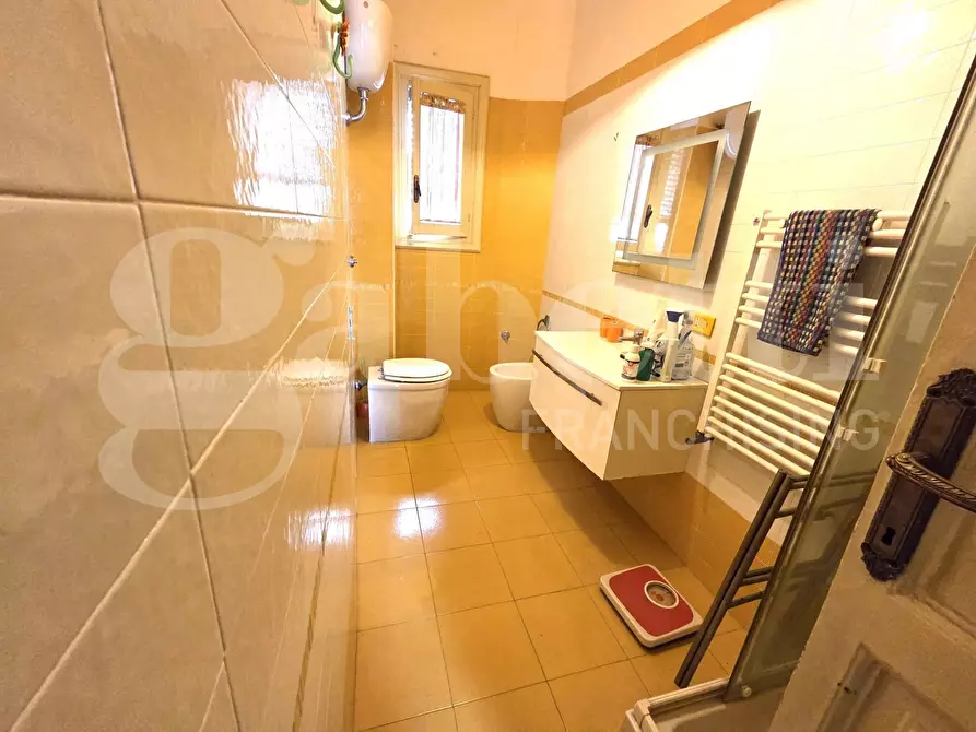 Immagine 30 di Appartamento in vendita  in Corso giuseppe garibaldi a Napoli