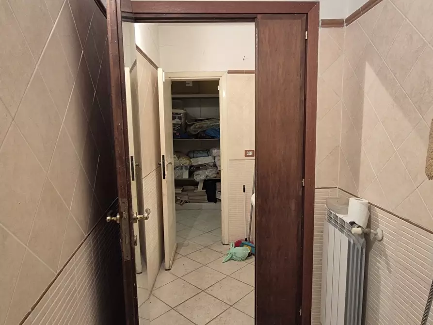 Immagine 10 di Magazzino in vendita  in Via aurelia, 125 a Roma