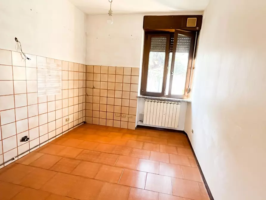 Immagine 15 di Palazzo in vendita  in Via Alessandria, snc a Legnano