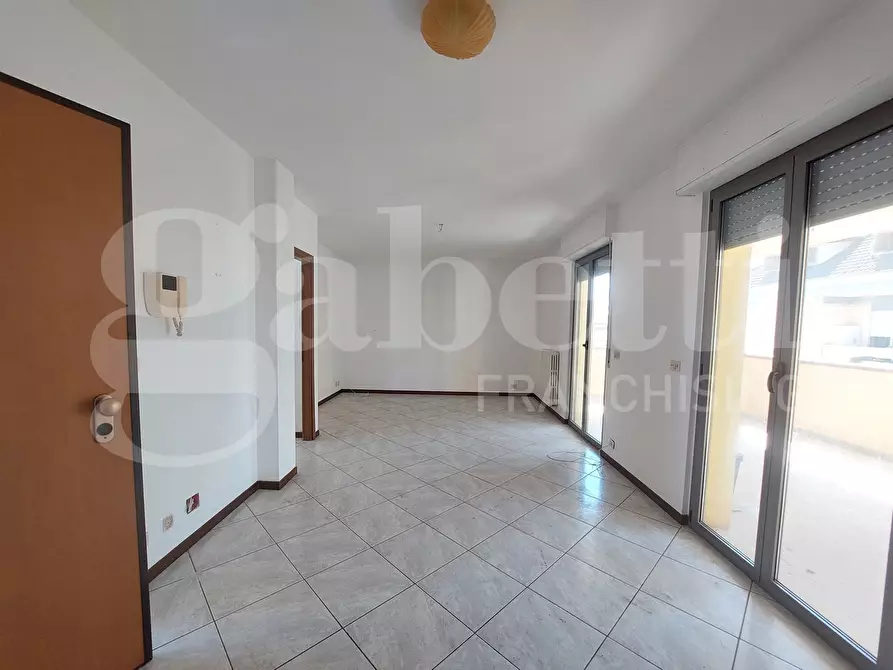 Immagine 24 di Palazzo in vendita  in Via Cesare Battisti, 163 a Alba Adriatica