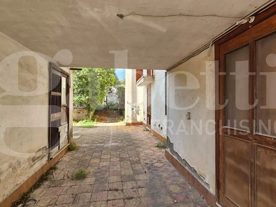 Immagine 2 di Palazzo in vendita  in Via L. Giordano, 38 a Boscotrecase