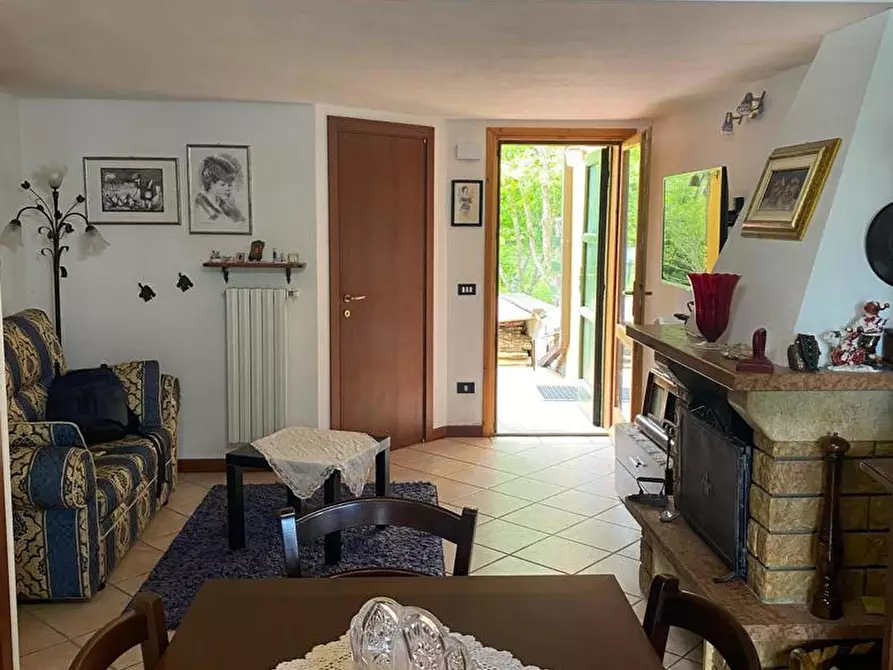 Immagine 3 di Villetta a schiera in vendita  in Via Le Balze, 5 a Casteldelci