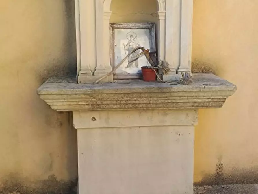 Immagine 49 di Rustico / casale in vendita  in Via R.Margherita, 27 a Messina