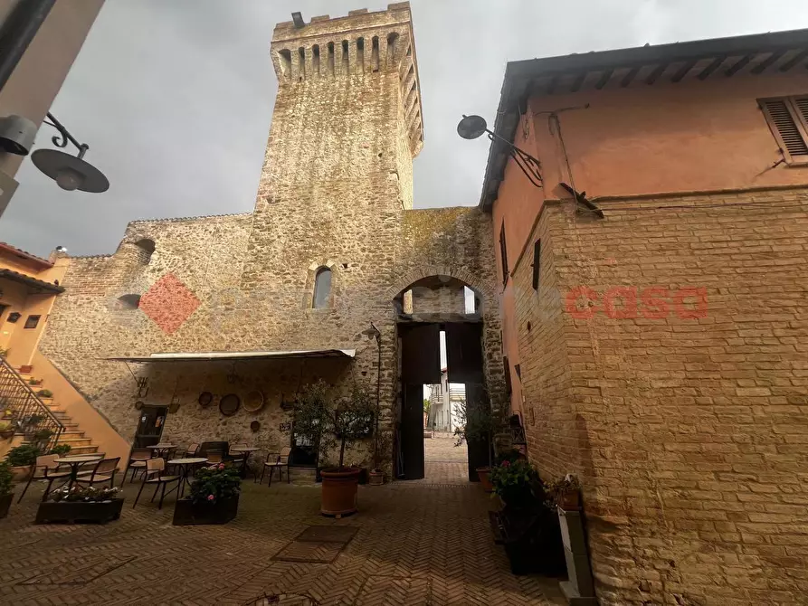 Immagine 35 di Appartamento in vendita  in Via Albornoz a Castel Ritaldi