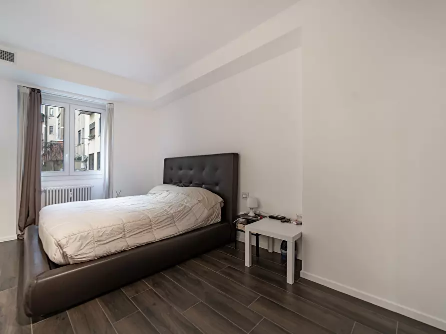 Immagine 14 di Loft/Open space in vendita  in Via Washington, 81 a Milano