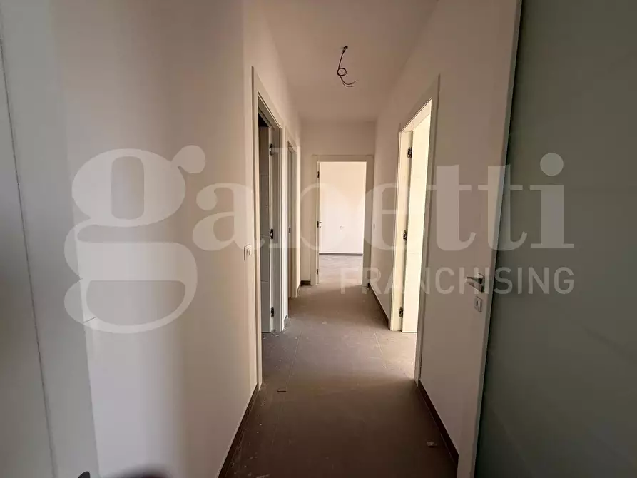 Immagine 11 di Appartamento in vendita  in Via G. Iustini, snc a Martinsicuro