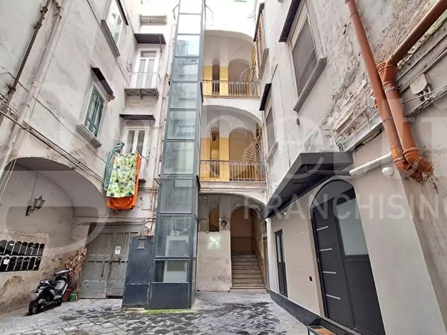 Immagine 5 di Appartamento in affitto  in Via Foria a Napoli
