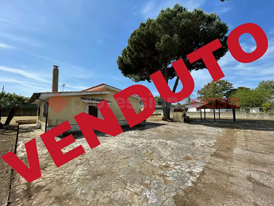 Immagine 1 di Villa in vendita  in Via SAN FELICE CIRCEO, KM 8.200 a Terracina