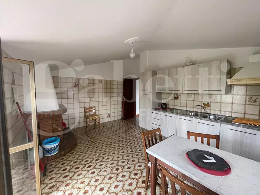 Immagine 16 di Appartamento in vendita  in Via DELLE GINESTRE, 18 a Carlopoli