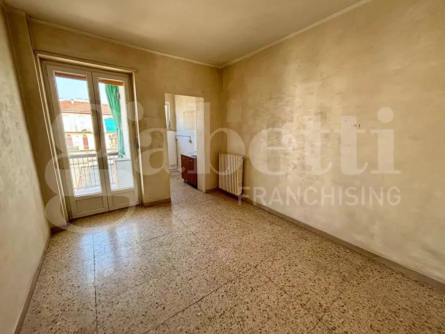 Immagine 4 di Appartamento in vendita  in Piazza Vittorio Veneto a Orbassano